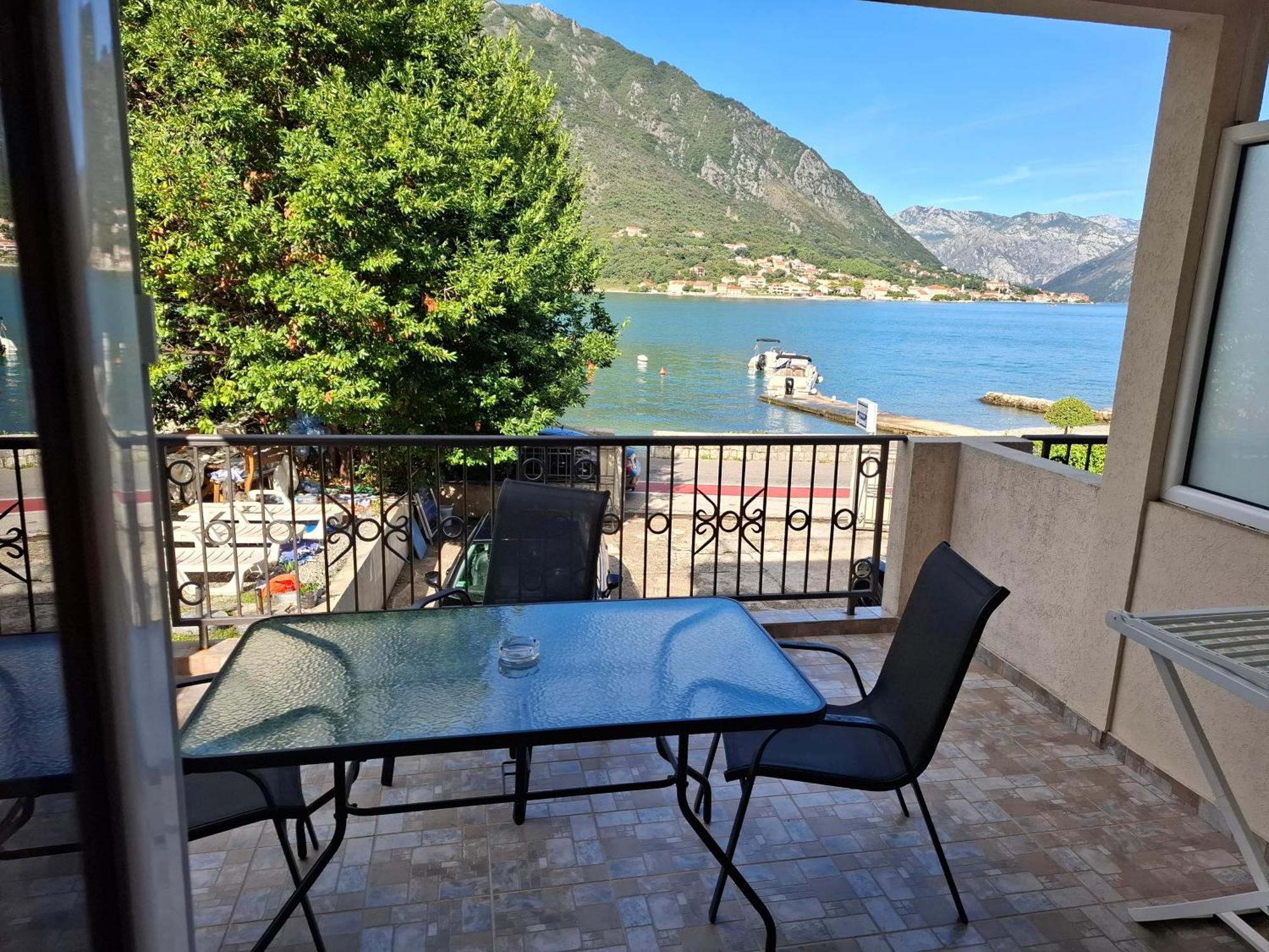 Apartments Pejanovic Kotor Eksteriør billede